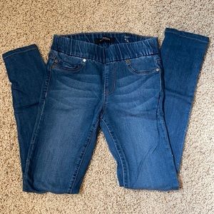 25p Pull on Liverpool jeans